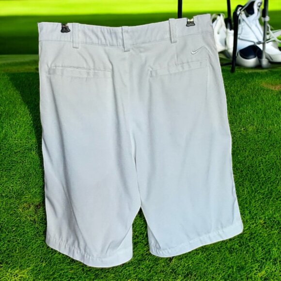 NIKE GOLF TOUR PERFORMANCE DRI FIT GOLF SHORTS SIZE 30 - Picture 5 of 6